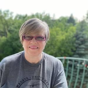 Meet your Posher, Debby